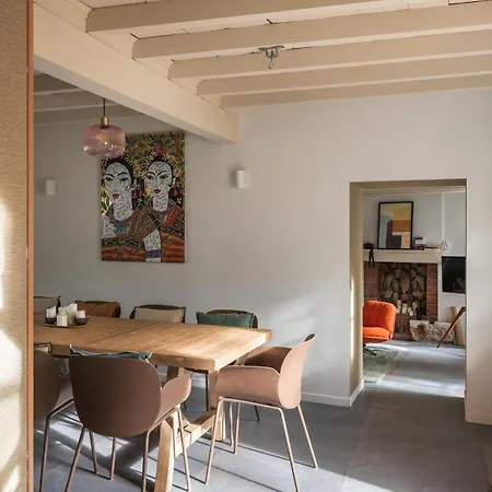 La Maison Du *